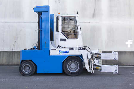 Kompakt gaffeltruck - Semax 9000D (1)