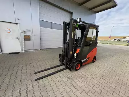 Dieselstapler 2019  Linde H16D--EK (1)