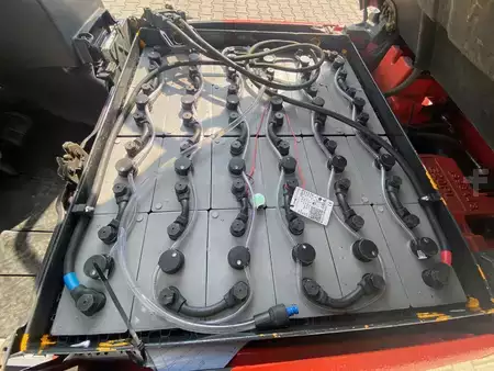 Elektro 4 Rad 2016  Linde E20PL-02 + Ladegerät 3516 --EK (16)