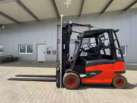 Elektro 4 Rad 2019  Linde E45/600H + Ladegerät 3605 --EK (1)