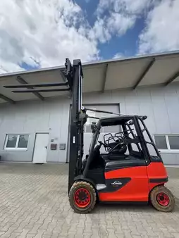 Elektro 4 Rad 2019  Linde E45/600H + Ladegerät 3605 --EK (21)