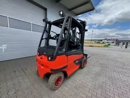 Elektro 4 Rad 2019  Linde E45/600H + Ladegerät 3605 --EK (7)