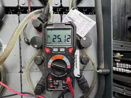 Carrelli elettrici 3 ruote 2015  Jungheinrich EFG113--EK (15)