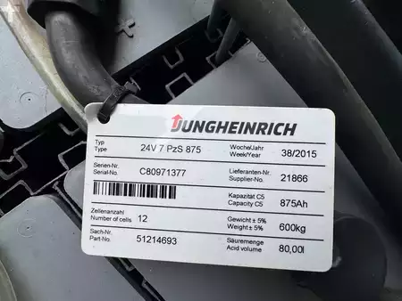 Elektryczne 3-kołowe 2015  Jungheinrich EFG113 + Ladegerät 3698 (ist hinter 3699) --EK (16)