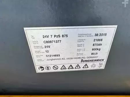 Elektryczne 3-kołowe 2015  Jungheinrich EFG113 + Ladegerät 3698 (ist hinter 3699) --EK (17)