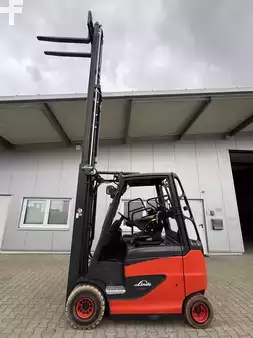 Elektro 4 Rad 2014  Linde E20/600H + Ladegerät NEU 80100--EK (2)