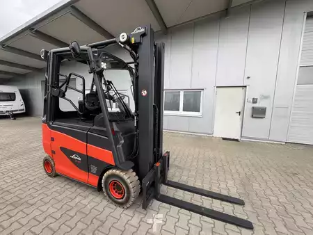 Elektro 4 Rad 2014  Linde E20/600H + Ladegerät NEU 80100--EK (6)