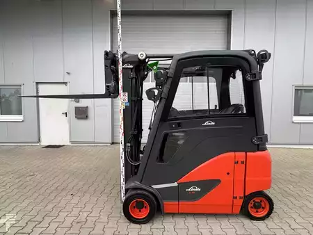 Elektro 4 Rad 2019  Linde E18PH  + Ladegerät NEU 48120 --EK (1)