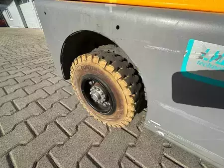 Tahač 2023  Jungheinrich EZS 570--EK (10)