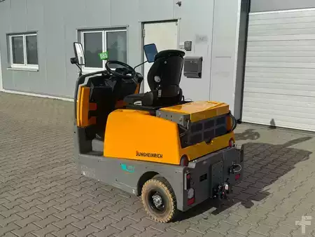 Tahač 2023  Jungheinrich EZS 570--EK (3)