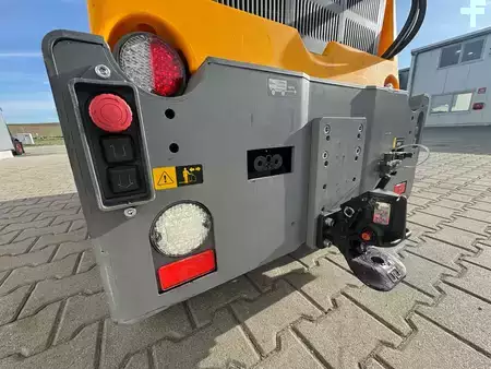 Tahač 2023  Jungheinrich EZS 570--EK (7)