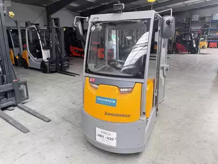 Tahač 2023  Jungheinrich EZS 570--EK (5)