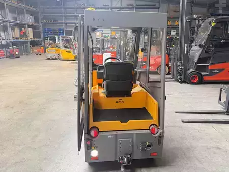 Tahač 2023  Jungheinrich EZS 570--EK (6)