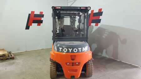 Toyota 8FBMT50