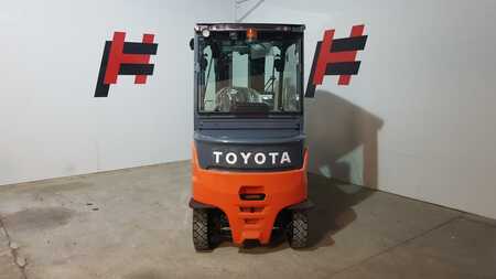 Elektromos 4 kerekű 2022  Toyota 9FBM25T (3)