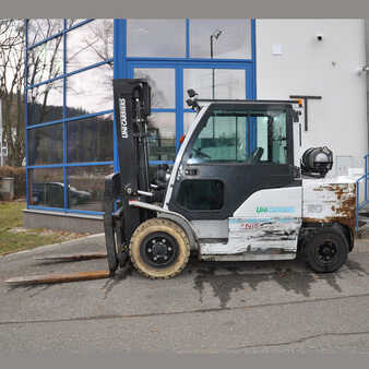 Propane Forklifts 2016  Nissan GX50 (1)