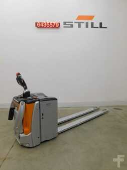 Stapelaars met staplatform 2021  Still EXH-SF20 (1)