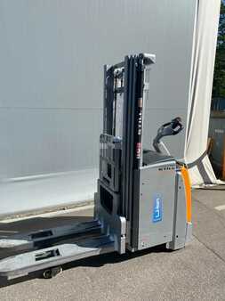 VZV s plošinou pro řidiče 2024  Still EXV-SF20I (2)