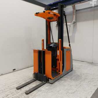 Vertical order pickers 2013  Still EK-X10_980 (1)