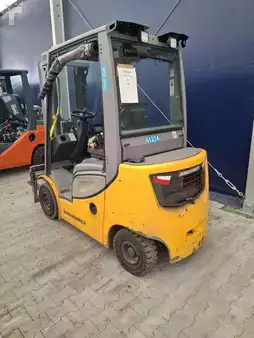 Wózki widłowe diesel 2020  Jungheinrich DFG 320s (1)