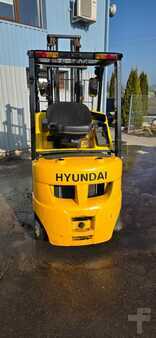 Dieseltruck 2014  Hyundai 15D-7E (2)