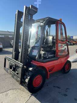 Chariots élévateurs GPL 2002  Linde H45T (1)