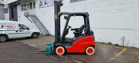 Chariots élévateurs GPL 2009  Linde H14T (2)