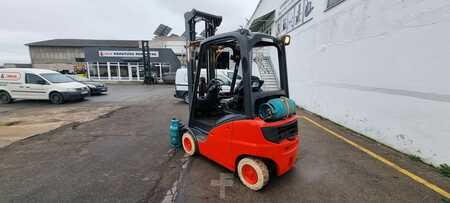 Chariots élévateurs GPL 2009  Linde H14T (3)