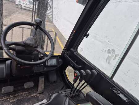 Chariots élévateurs diesel 2017  Hyundai 30D-9E (4)