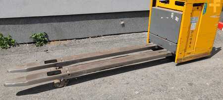 El-pallevogn med sæde  Jungheinrich ESE220 2400mm (12)