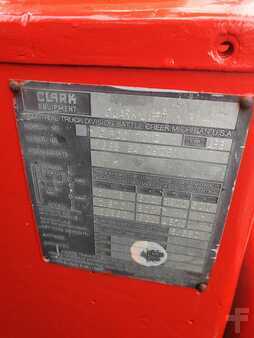 Kompaktní VZV - Clark C 500 70 Q (24)