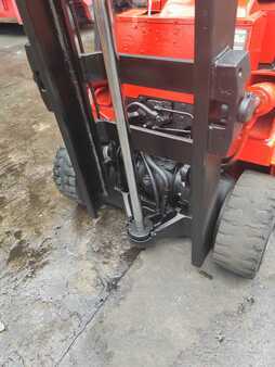 Kompaktní VZV - Clark C 500 70 Q (33)
