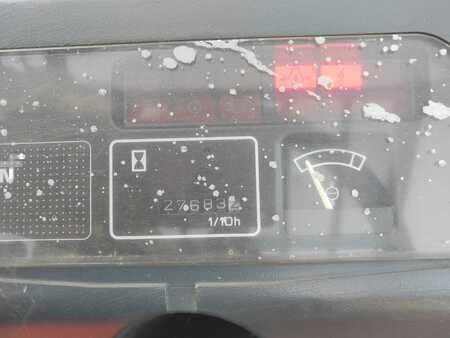 Treibgasstapler 2000  Nissan CPJ02A30PV (3)