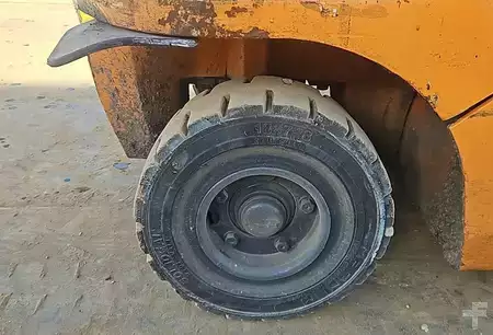 Treibgasstapler 2007  Still R70-18T (9)