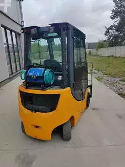 LPG VZV 2018  Jungheinrich TFG316s LPG/ 3.3m/ 2018y/ 9151mh (3)