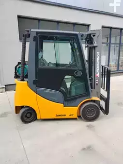 LPG VZV 2018  Jungheinrich TFG316s LPG/ 3.3m/ 2018y/ 9151mh (4)