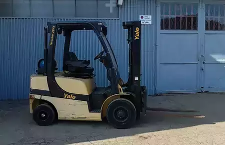 Carretilla elevadora GLP 2013  Yale GLP25VX (2)