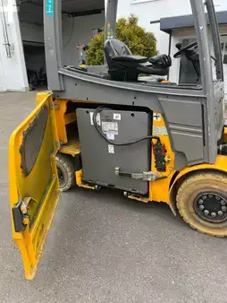 Elektro 4 Rad  Jungheinrich EFG 425k (19)