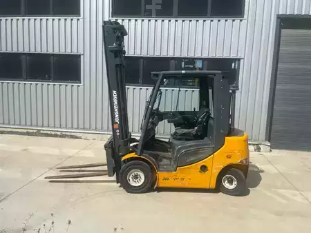 Dieselový VZV 2015  Jungheinrich DFG 425s 6190mh/ 4.5m/ 2.5t (2)