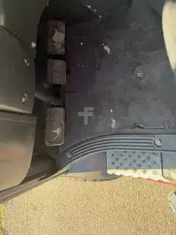 Empilhador diesel 2011  Linde H18D (13)