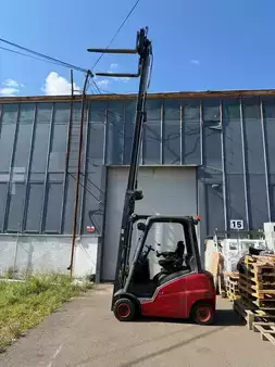 Empilhador diesel 2011  Linde H18D (5)