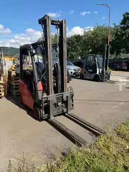 Empilhador diesel 2011  Linde H18D (6)