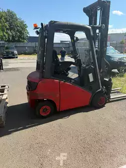 Empilhador diesel 2011  Linde H18D (9)