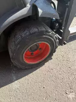 Empilhador diesel 2011  Linde H18D (19)