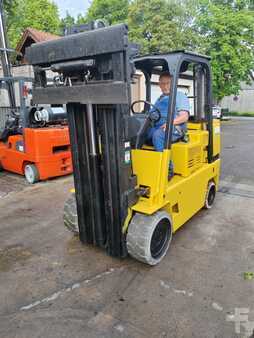 Kompaktstapler - CAT Lift Trucks T 80 D /Triplex 4.3m (2)