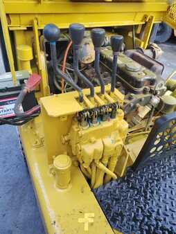 Kompaktstapler - CAT Lift Trucks T 80 D /Triplex 4.3m (22)