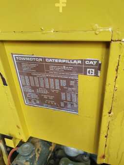Kompaktstapler - CAT Lift Trucks T 80 D /Triplex 4.3m (23)