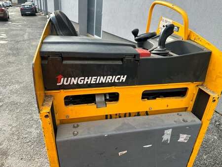 Transpallet elettrico uomo seduto 2017  Jungheinrich ESE220 2400mm (5)