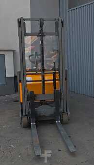 Pallestabler 2019  Jungheinrich EJG112 batt2024/ 2019y/ 12478mh/ 2.5m/ tilt (2)