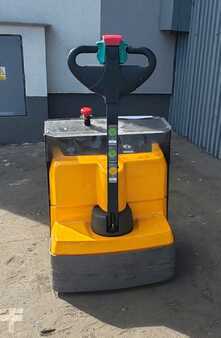 Nízkozdvižný vozík 2020  Jungheinrich EJE M13   Li-Ion (5)